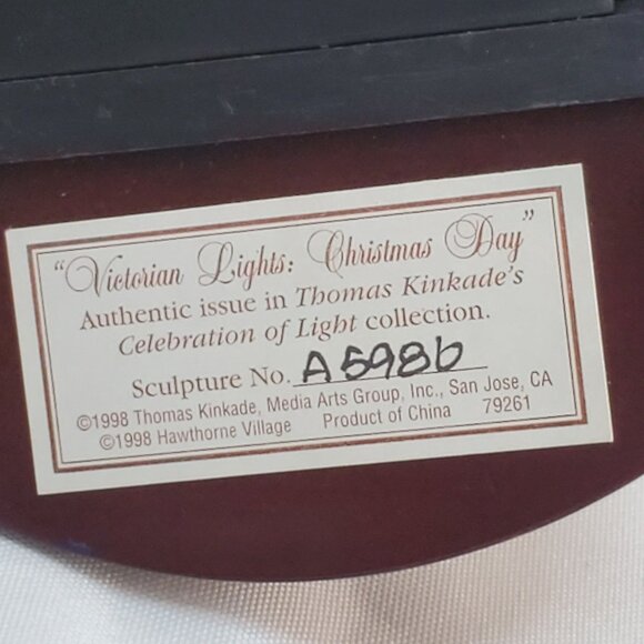 Thomas Kinkade's Victorian Lights Christmas Day Celebration of Lights Collection - Picture 7 of 13
